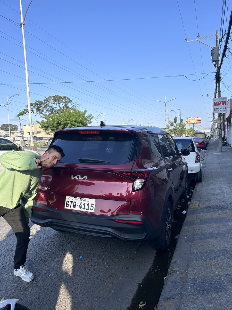 Erique_FM's tweet photo. @ATM_Transito @ATMGuayaquil  siguen bloqueando los parqueos en URDENOR 1 mz 125 sl 11 
Principal de la Francisco de Orellana, encima se burlan cuando uno dice que llamará al atm porque nunca vienen https://t.co/JQHK64PZOG