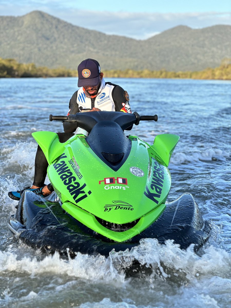 My Office⚓️💻
<a href="/gnars_dao/">Gnars</a> <a href="/nounsbr/">NounsBR</a> 

warpcast.com/nicokarolla/0x…