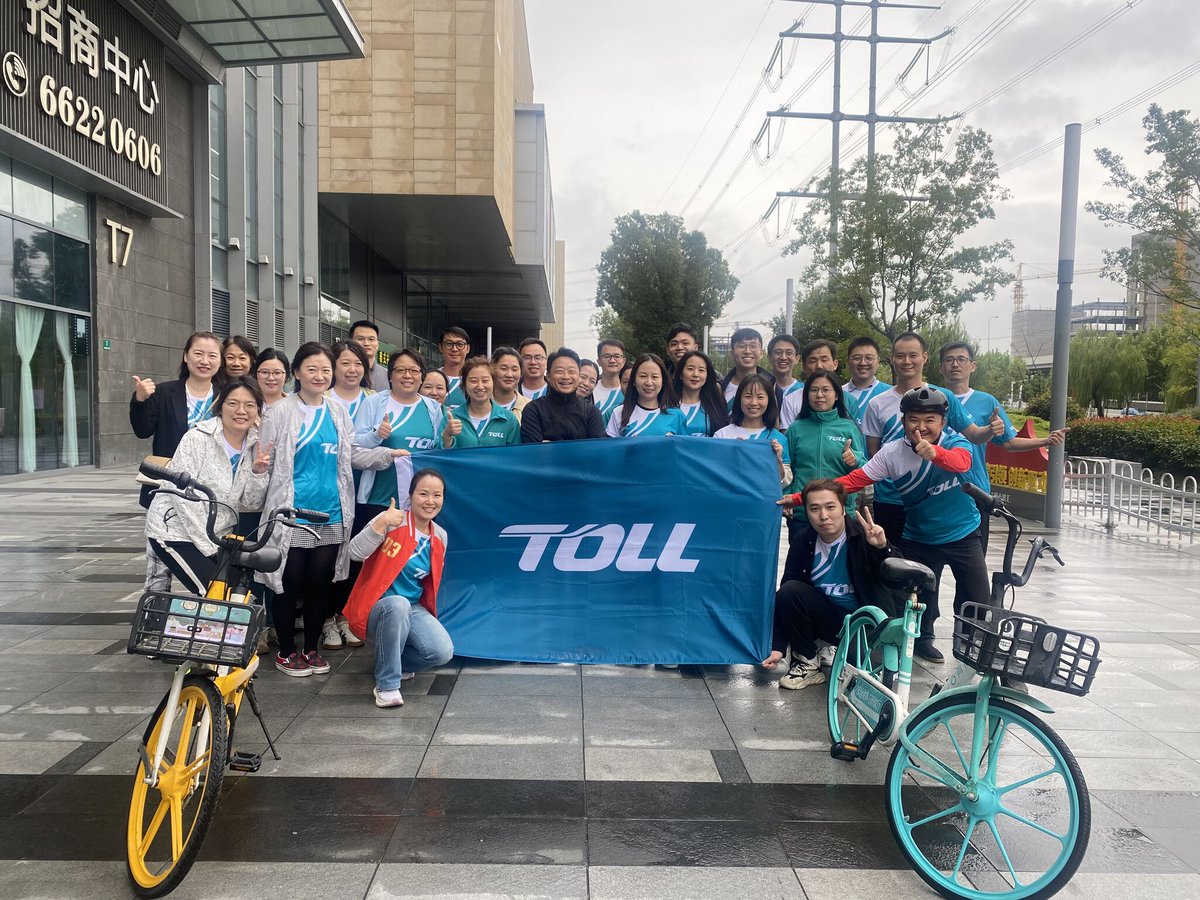 TollGroupGlobal's tweet photo. We’ve come to the end of our 180-day cycling-for-a-cause initiative in #China!
 
Our employees are actively finding ways to reduce carbon emissions, and one notable effort is our 180-day cycling event. The goal was simple: encourage employees to cycle to work, promoting both health benefits and eco-friendly commuting. With over half of our team actively participating, we collectively covered over 54,000 kilometers. 🚴‍♀️🚴‍♂️
 
As part of our commitment, Toll is donating 1 yuan for every kilometer covered, resulting in a contribution of more than 54,000 yuan to the Chinese Red Cross this December.
 
Special shoutout to our top male cyclist, Iverson Zhang, covering over 6,500 km, and our leading female participant, Duan Xiahui, pedaling over 3,000 km. Congratulations to both! 
 
Let's keep pedaling towards a greener world! 🌿🌍