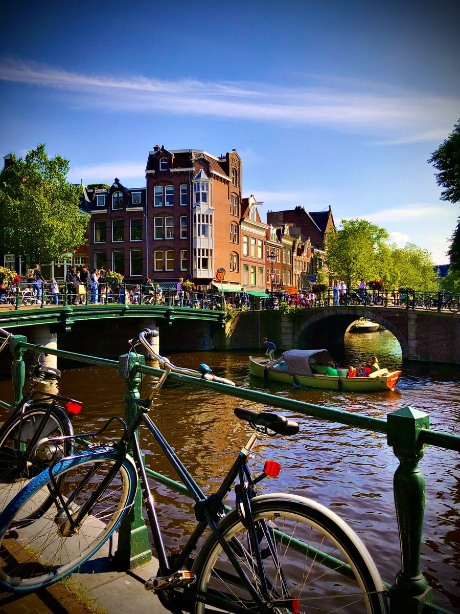 litolits's tweet photo. Beneath that blue sky. There’s a city this cool! You may do so many things, & you may never need anything more.
@Visit_NL 🇳🇱

#Amsterdam #BeautifulCity #Netherlands #Simpleimage #iPhoneOnly #iPhoneography 
#WalkingAroundAmsterdam
#NaturallyCurious #VisitEurope 
#FlyClickEditRepeat #LatePost