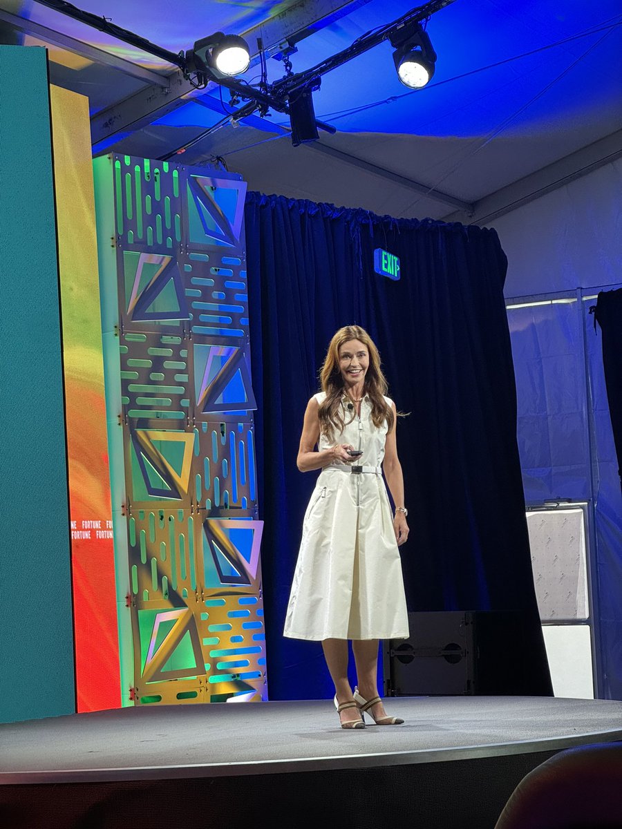 Healey Cypher (@healeycypher) on Twitter photo WOW <a href="/kirstenagreen/">Kirsten Green</a> of <a href="/ForerunnerVC/">Forerunner</a> just gave one of the best presentations of <a href="/FortuneMagazine/">FORTUNE</a> ‘s #BrainstormTech event. Top 5 takeaways: 🧵 WOW <a href="/kirstenagreen/">Kirsten Green</a> of <a href="/ForerunnerVC/">Forerunner</a> just gave one of the best presentations of <a href="/FortuneMagazine/">FORTUNE</a> ‘s #BrainstormTech event. Top 5 takeaways: 🧵