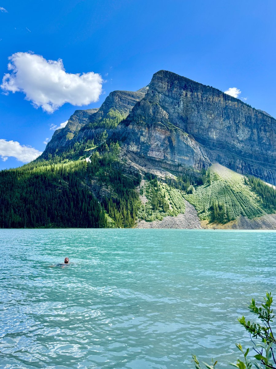 mikemajlak's tweet image. banff new candidate for most stunning place on earth 🇨🇦