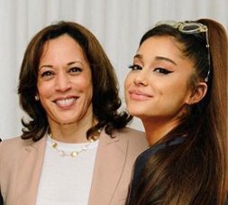 TheGrandeTop10's tweet photo. Kamala Harris covers of Ariana Grande Songs

The Thread that you didn’t know you needed🧵 https://t.co/TKgWKf47hu