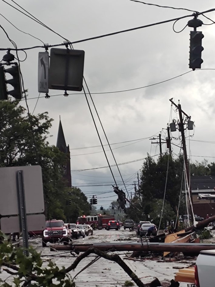 Parts of the city of Rome, NY looks like a war zone. At least 27,000 customers without power. Confirmed death in Canastota from storms. Both had tornado warnings during this.

Courtesy of Arthur Bentley