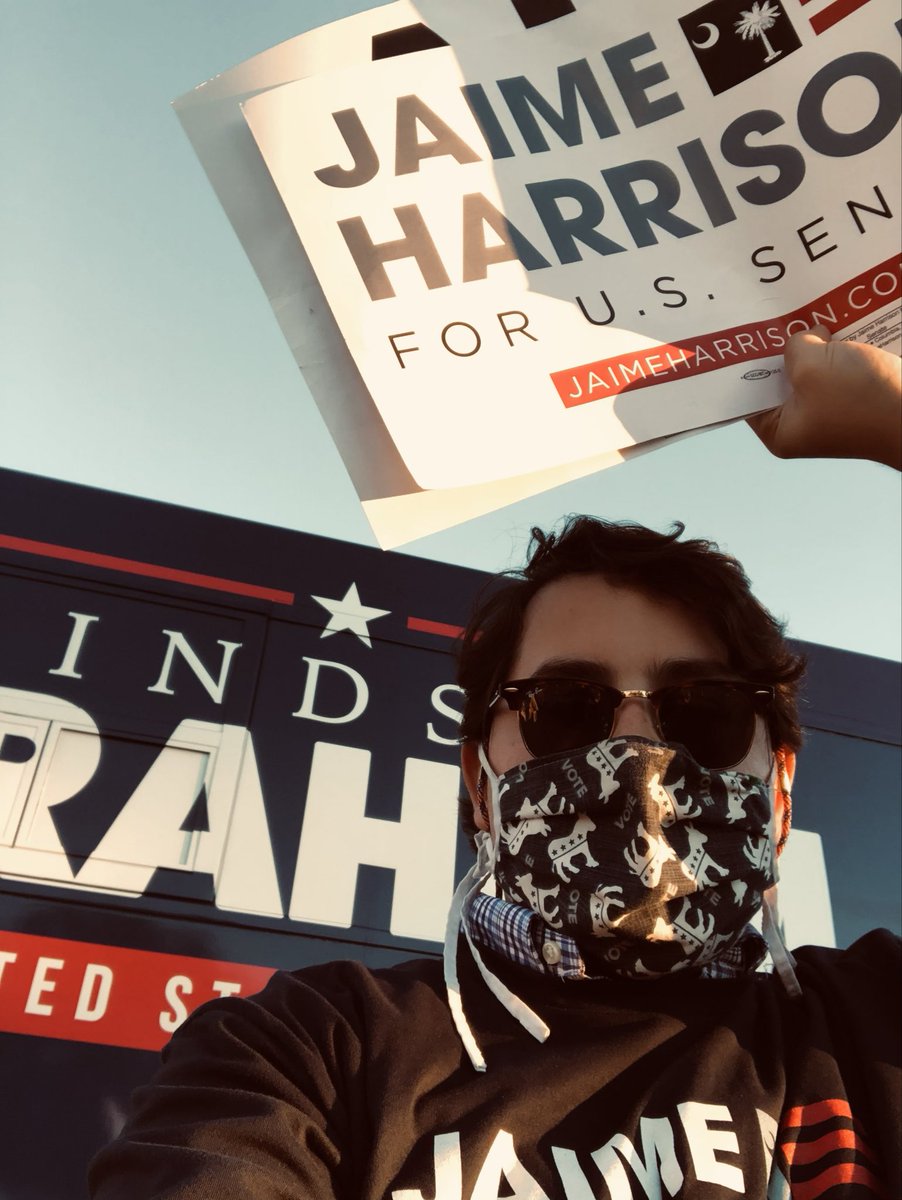 Angel_AliceaIL's tweet photo. OTD in ‘20, I began working for the @scdp. Leading a region in SC was easily one of the highlights of my career
@harrisonjaime was a generational candidate who is building something special at the @DNC
Much love to @Zach_C_Amos for taking a chance on me
Y’all in? #ALLIN4SC🌴 https://t.co/YGh3Y4Mkx1