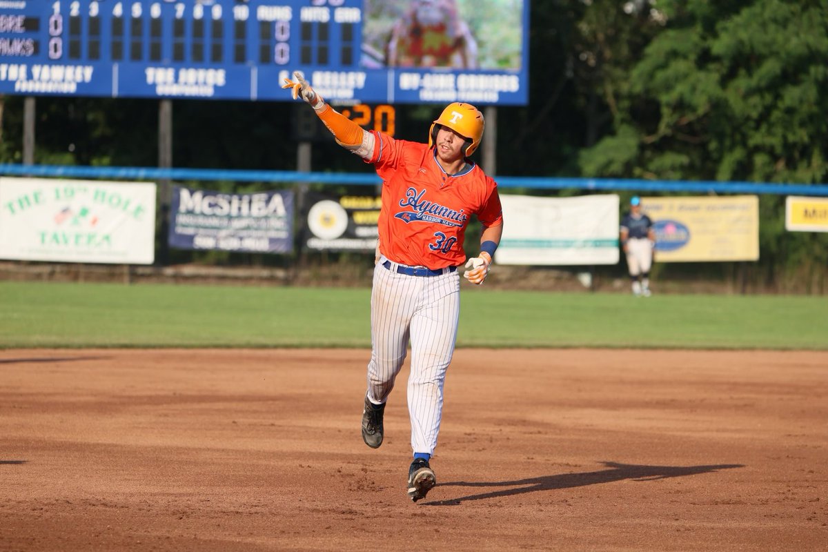 That’s what we call a DALTON DINGER ☎️🧨‼️🙌💣 <a href="/dbargo09/">Bargo</a> (<a href="/Vol_Baseball/">Tennessee Baseball</a>)