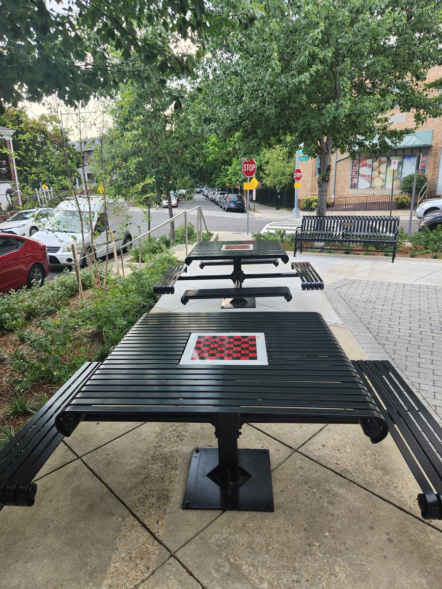 Just walked by the renovated triangle park at the corner of 14th St NW and Oak St NW. Thank you to the community and <a href="/DCDPR/">DC Parks & Recreation #WhereFunHappens</a> for all of the hard work! Looking forward to seeing all the ways our community will make good use of this space! <a href="/BrianneKNadeau/">Brianne K. Nadeau</a> <a href="/DC_ANC1D/">ANC 1D</a> <a href="/AngelaAllisonDC/">Angela Allison</a>