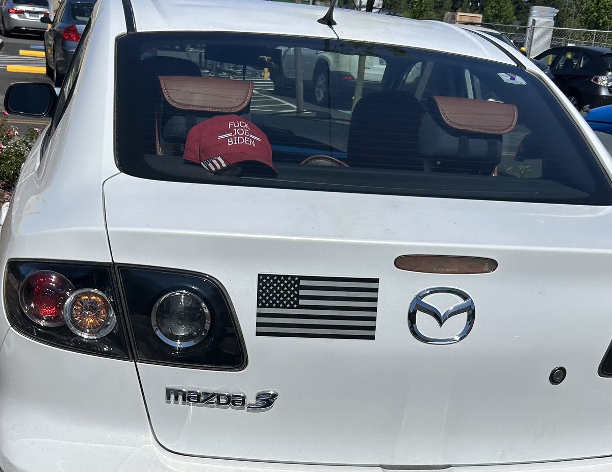 menen_c's tweet image. Apparently the driver of this car didn’t get the memo that the GOP is now the party of unity-parked outside my grocery store today, harassing &amp;amp; intimidating ppl-security had to be called-he was a real creep-the hat on the back dash sums up what a nice guy he was #GOPUnity