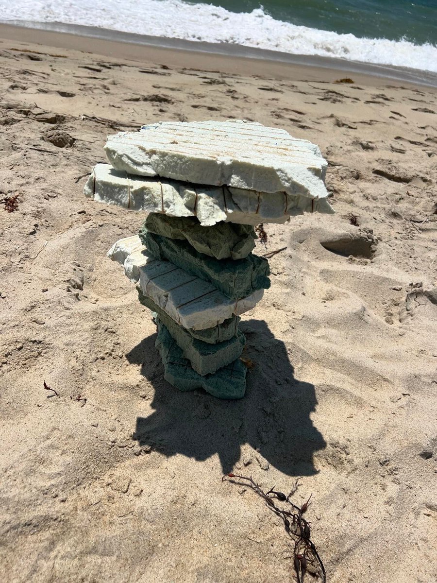 ACKCurrent's tweet photo. Why is there so much debris?

Remember, this was a blade from one of the turbines that Vineyard Wind called “the largest turbine in the western world” https://t.co/UDVOcHs5AC