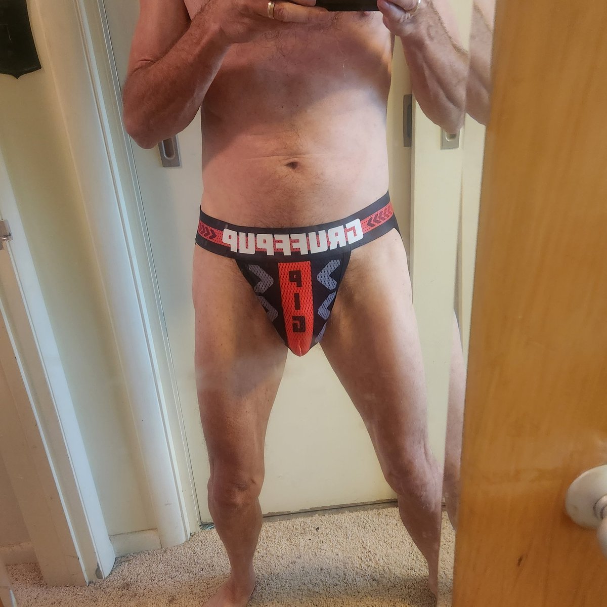 Brutisbareback1's tweet photo. @Gruffpup @nerdyotter91 Wish I could wear it as well https://t.co/askmPw8FPX