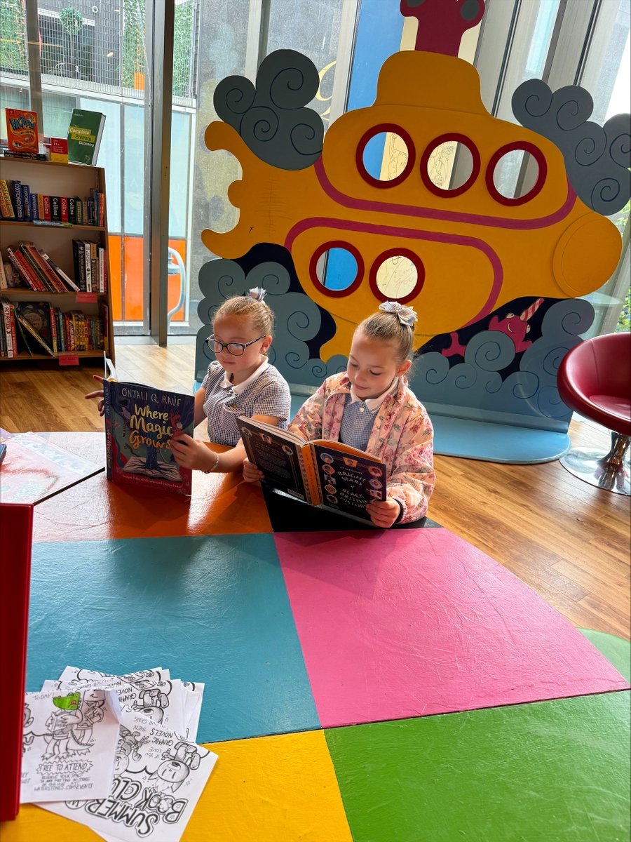 WestvalePrimary's tweet image. A splendid way to spend a Tuesday morning @Waterstones Liverpool choosing some new books for school. #makingchoices #lovereading @kirkbycollab