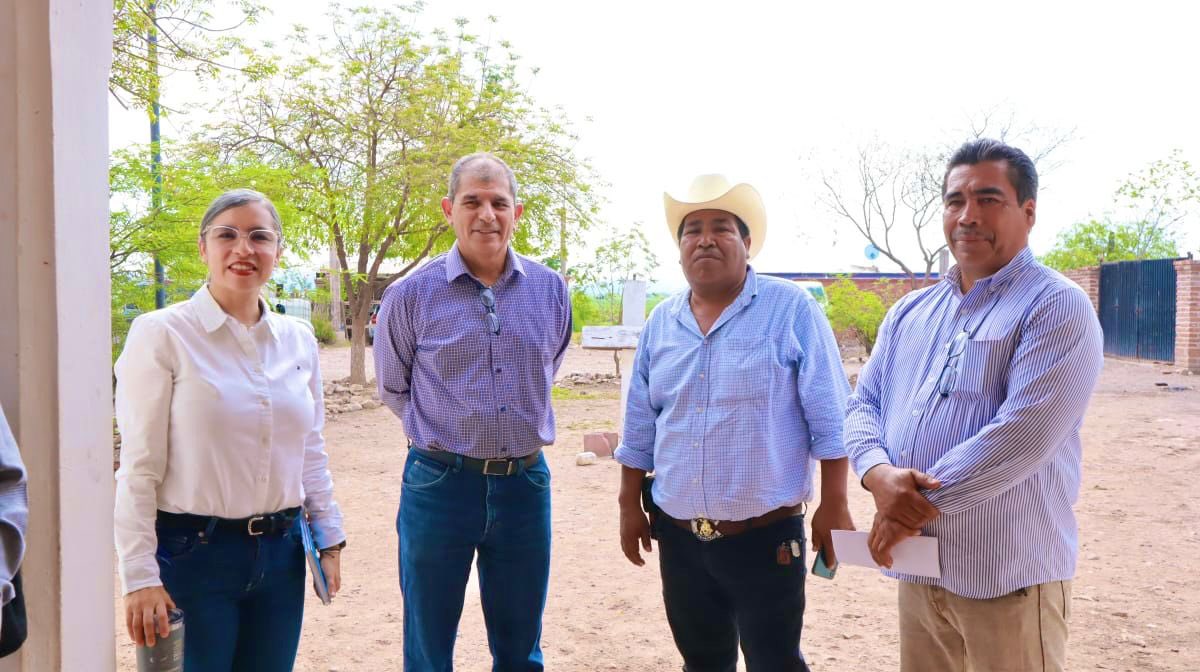 wzuloag's tweet photo. ✔️Con el fin de atender los rezagos históricos de la Nación Yaqui, titulares de diversas dependencias acompañamos al gobernador @AlfonsoDurazo a una reunión de diálogo en Loma de Guamúchil.

🤝Entre los compromisos más importantes del gobernador son los Planes de Justicia ⚖️ https://t.co/2WrIItKLaA