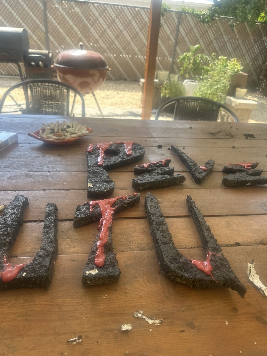 Dr_Shocker's tweet image. Trying to finger out placement of the original lettering