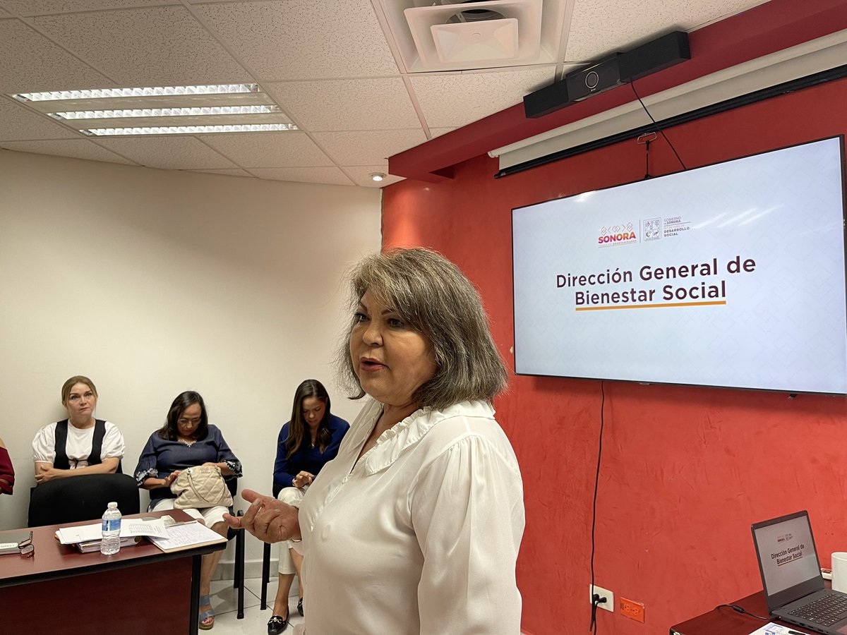 SonoraBienestar's tweet photo. En la reunión estuvo presente la Directora General de DIF Sonora, @LizethVasquez a quien agradecemos su visita; en ella se expuso cuáles han sido, desde Sedesson, los programas de mayor impacto en beneficio que nuestras comunidades. https://t.co/6wEY7UChTu