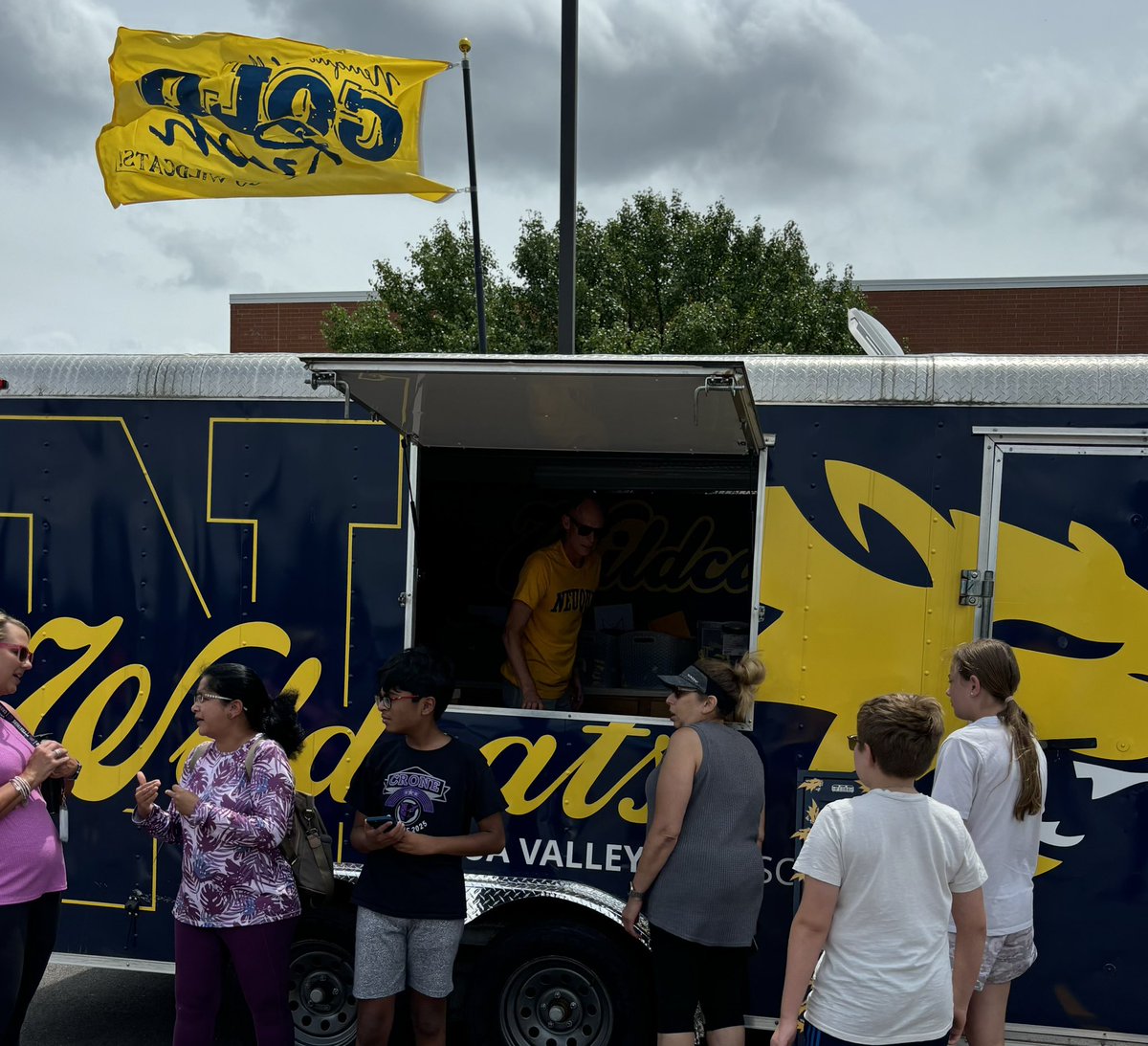 NeuquaValley's tweet photo. Great stop at @CroneSchool today for the Wildcat Wagon Summer Tour. See you tomorrow from 1-3pm at @PioneersGms https://t.co/riEUc311cS