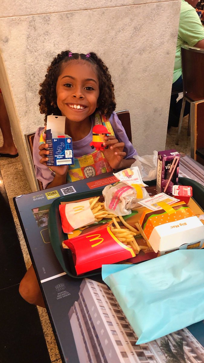 Luansilva2271's tweet photo. Hj foi um dia muito especial pra mim. Por esta juntamente do amor da minha vida. Sua felicidade e a minha felicidade meu amor papai ama muito vc 🦷🍔🍟🍿📽️ https://t.co/mCOmtmxZsU