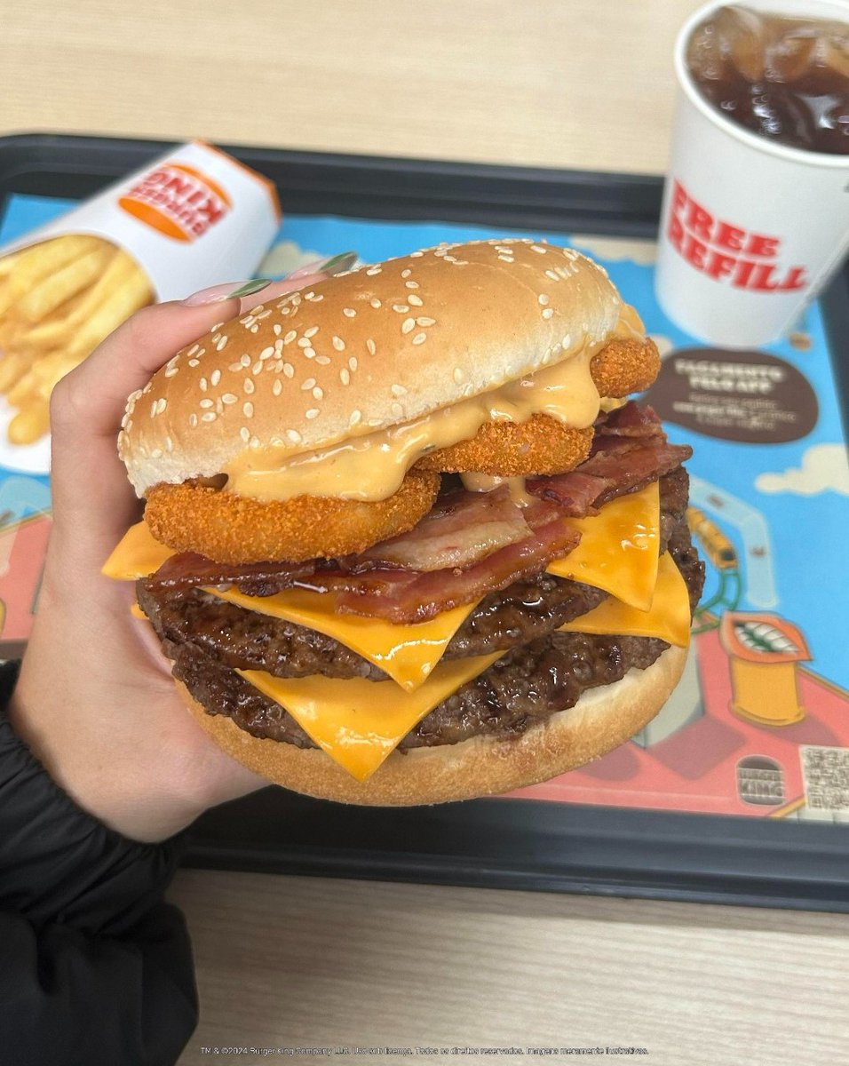 BurgerKingBR's tweet photo. TEM Q RESPEITAR https://t.co/vaY2dcNpgB