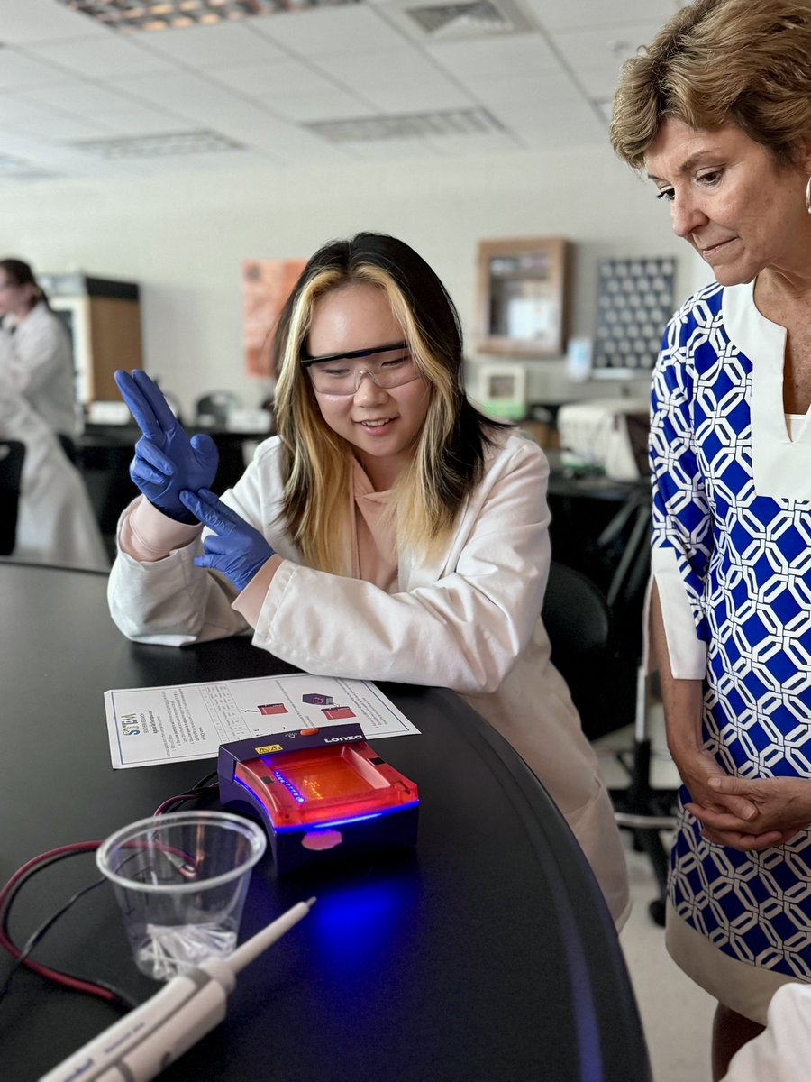 Southern Research STEM (@srstemoutreach) on Twitter photo It was such a treat to have <a href="/CynthiaSMcCarty/">Cynthia McCarty</a>, Chair of the <a href="/AlabamaSTEM/">Alabama STEM Council</a> Council, drop by Biotech Academy today. Thanks for all you do, Dr. McCarty! 🧬💯 It was such a treat to have <a href="/CynthiaSMcCarty/">Cynthia McCarty</a>, Chair of the <a href="/AlabamaSTEM/">Alabama STEM Council</a> Council, drop by Biotech Academy today. Thanks for all you do, Dr. McCarty! 🧬💯