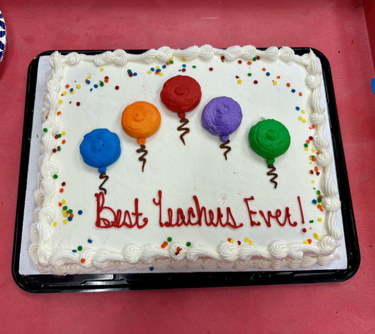 ElizabethG56761's tweet photo. @ShilohValleyES summer camp Bulldogs celebrated amazing teachers &amp; hard-work w/ a reward of water fun &amp; ice-pops (from Bakers Fire Dept❤️). Summer camp is over, but summer reading is not! Don’t stop now! @AGHoulihan @SusanRodgersS4 @TopperJenn58692 @mrs_mmoore #RtA #UCPSNC https://t.co/lNW54DMM0l