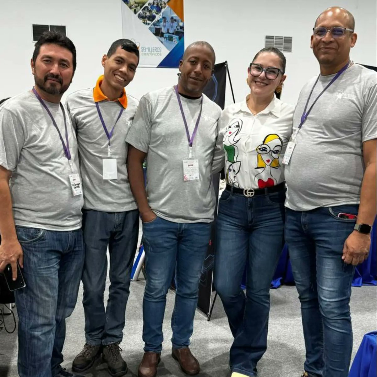 Fundabit_'s tweet photo. #Entérate 📢 Gracias a nuestro Presidente @nicolasmaduro y a nuestra Ministra Yelitze Santaella @_laavanzadora , tutores de la Fundación Bolivariana de Informática y Telemática (Fundabit) y estudiantes a nivel nacional participan en las Olimpiadas Nacionales de Robótica 2024. https://t.co/0PghzbcfGS