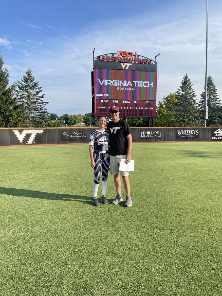 Sophia Russell tweet media