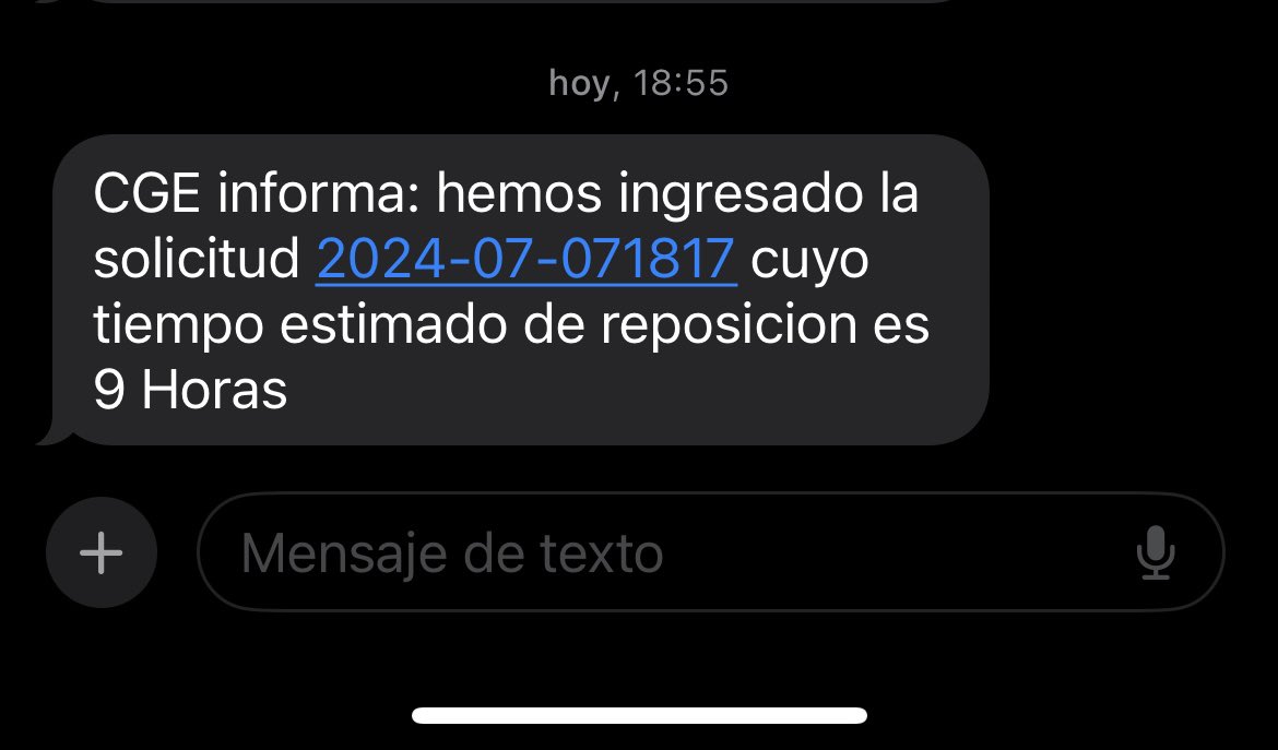 FcaRamirez's tweet photo. @CGE_Clientes Como es posible que la reposición estimada del suministro en 2 viviendas sea de 9 horas… Somos personas, tenemos niños, pagamos nuestro servicio que además no es nada barato. Una vergüenza CGE. https://t.co/Sl9ABZ4dM1