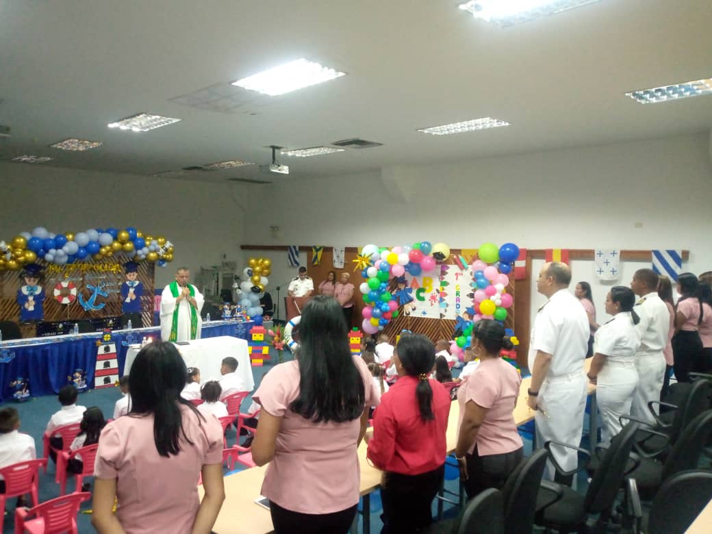 ARB_CANB23's tweet photo. 📌 Hoy #16JUL el comandante de la @ARB_CANB23 @vborjast asistió al acto con motivo a la graduación de educación inicial de los niños y niñas pertenecientes al C.E.I CA AGUSTÍN ARMARIO en Pto. Cabello Edo. Carabobo deseándoles que este nuevo año escolar esté lleno de aprendizaje https://t.co/7AE7JacH8d