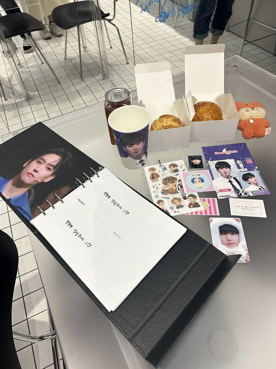 センカペ🎂
ずっと居られる空間😍✨️
素敵すぎた✨✨

ここにインソンが来た時に会いたかったよ🥺
#영원히_인성하자
#인성 #김인성 #INSEONG #SF9