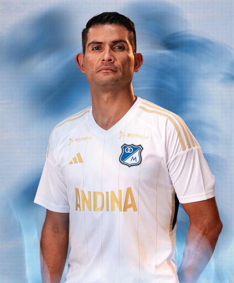 rafaeltovar's tweet photo. No he terminado de pagar abono, camiseta azul con el 9 de Falcao, la tarjeta reventada a 36 cuotas y @MillosFCoficial me sale con esto? https://t.co/q9QFMuAGI2