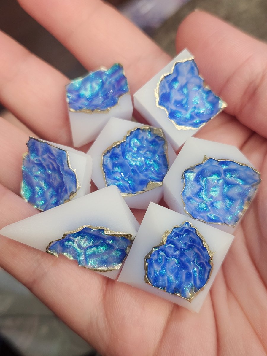 Krit Dice tweet media