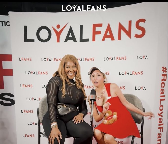 #tbt my interview with #BanksieTV at Exxxotica NJ last year!! I had such a good time, met great people<a href="/tag/tbt"class="tags">#tbt</a><a href="/tag/banksietv"class="tags">#BanksieTV</a>