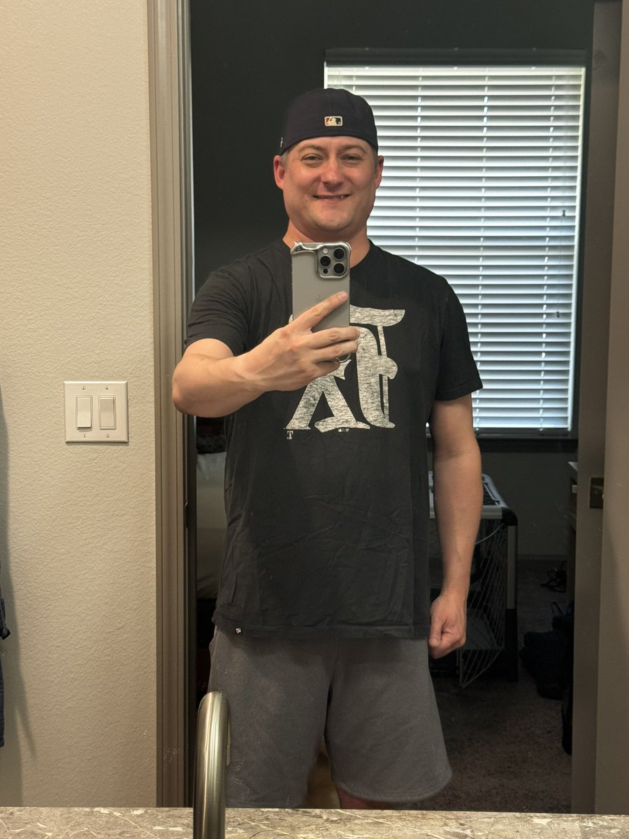 FiredogTX's tweet photo. Repping those Rangers for the All-Star Game, decided to post proof of 19 pounds down. More to come! https://t.co/JJ770gGR8e