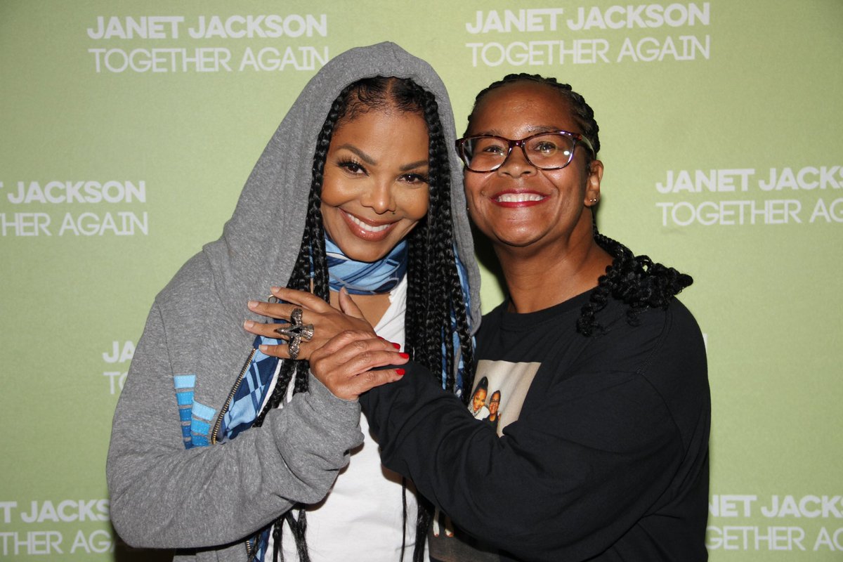 Mikki Devine tweet media