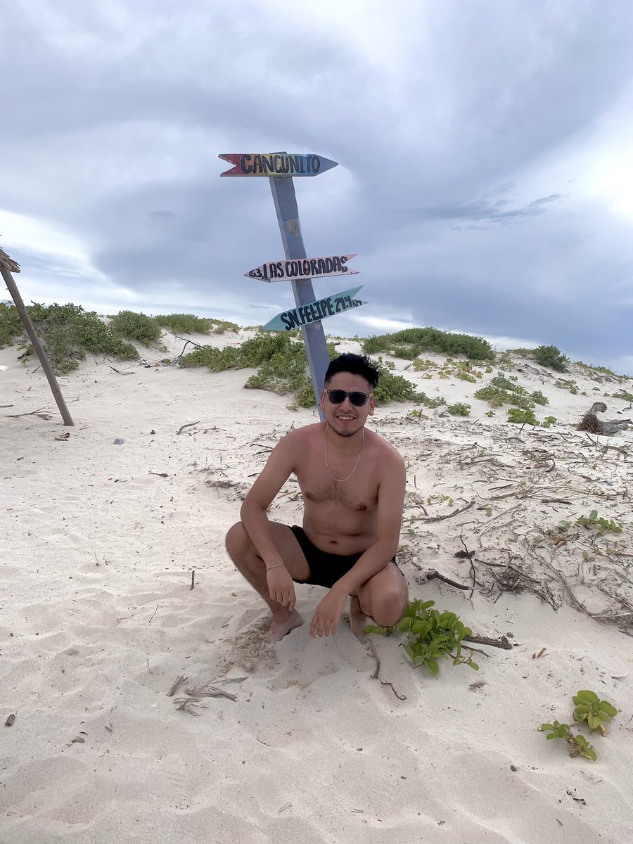 noelazaceja's tweet photo. Unos días atrás, en un buen y merecido descanso.
#Merida #Yucatán #cancuncito #vacaciones #vacationmode #playa #beach https://t.co/x0lGZlNKew