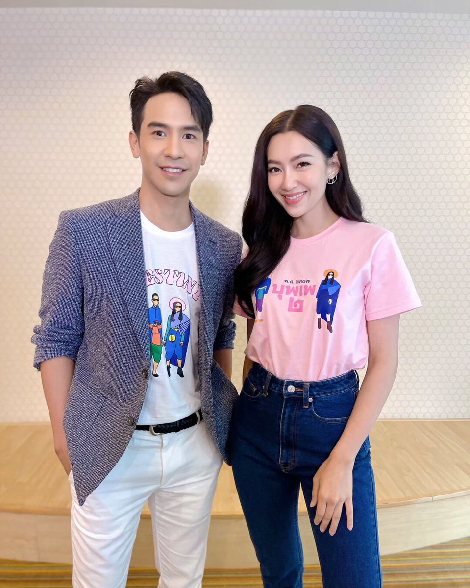 pellbope2's tweet photo. ชวนออเจ้าเข้ารายการ #โหนกระแส 
จักได้พบกับพี่ภพ และ น้องเกสร 
วันนี้ เที่ยงครึ่ง โดยประมาณ 
Cr. : Noom_Kanchai 
จักซักถามเยี่ยงไรบ้าง ต้องรอติดตามหนาจ๊ะ #บุพเพ๒ 28 ก.ค.นี้ ในโรงภาพยนตร์ 
#2ปีบุพเพ2
#ครบรอบ๒ปีบุพเพ๒
#popebell_pellbopeclub
#popebella 
#โป๊ปเบล
#โป๊ปเบลล่า https://t.co/cbzrP8hRhR