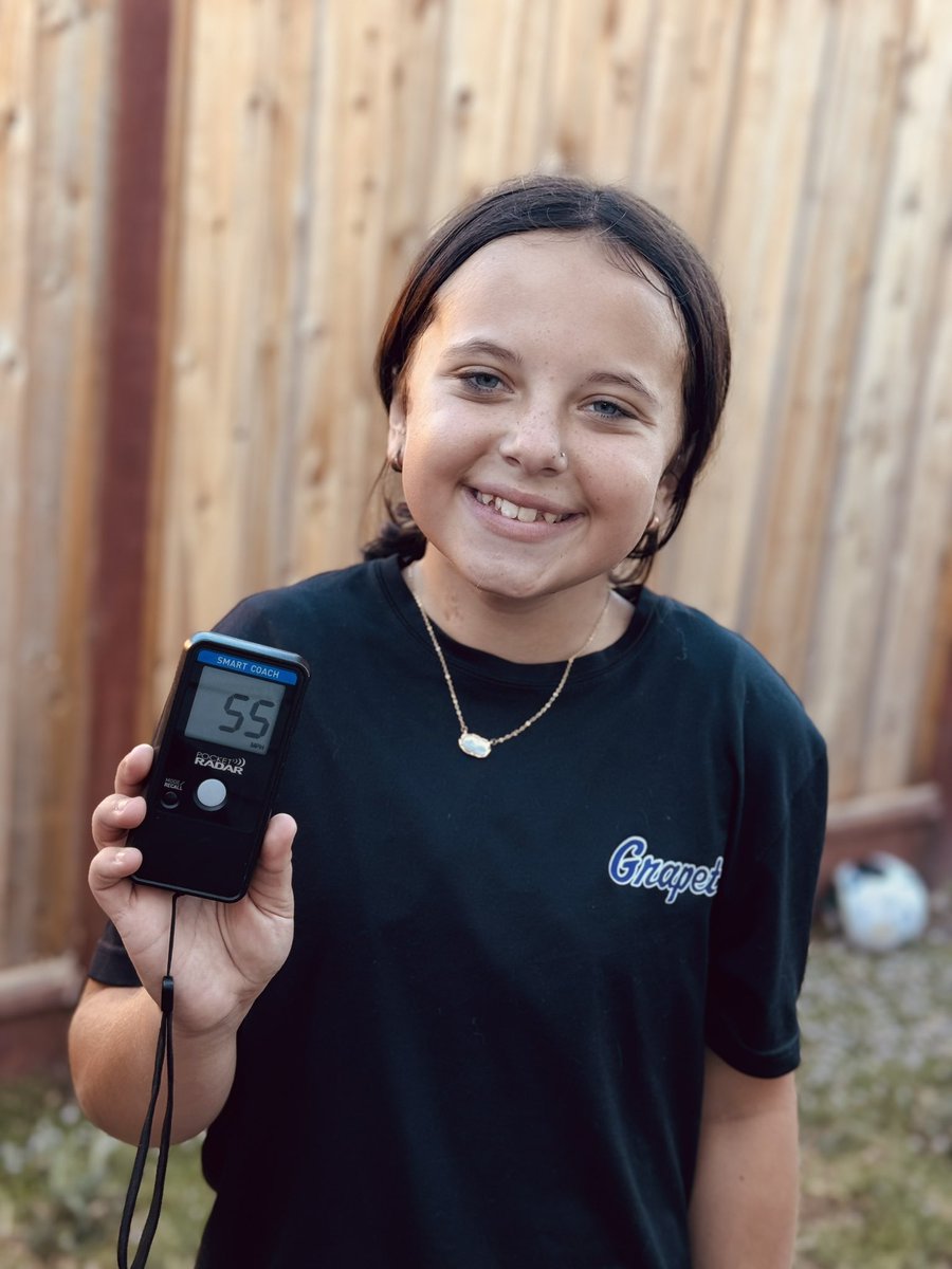 TaylorCook_2028's tweet photo. Little by little I’m getting up there! New velo PR for me today during my bullpen! Can’t wait for fall! #2028pitcher #classof2028 #pitcheronly #californiagrapettes14u https://t.co/TEr0WztrSL