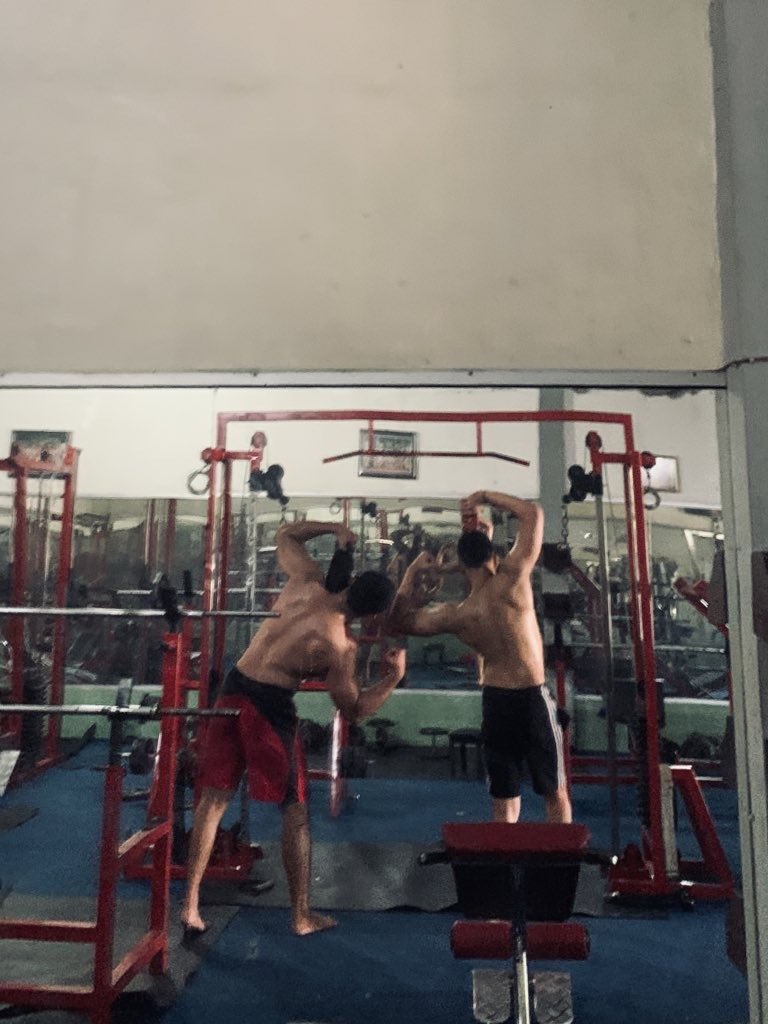 the best pose is the back