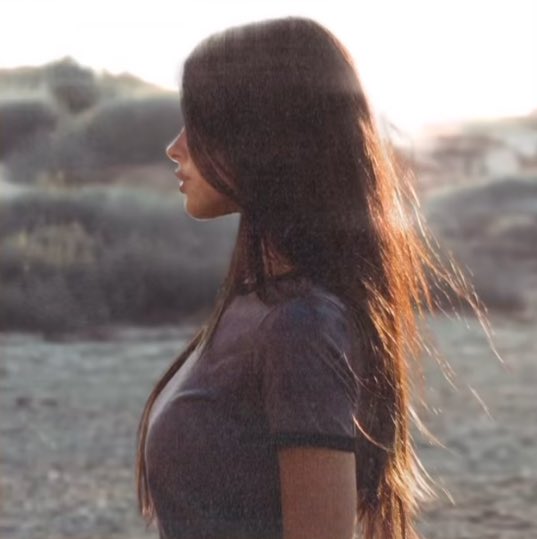 teammadisonbeer's tweet photo. siblings — 15 minutes out FRIDAY 🕒🤍 https://t.co/QidAK84fE9