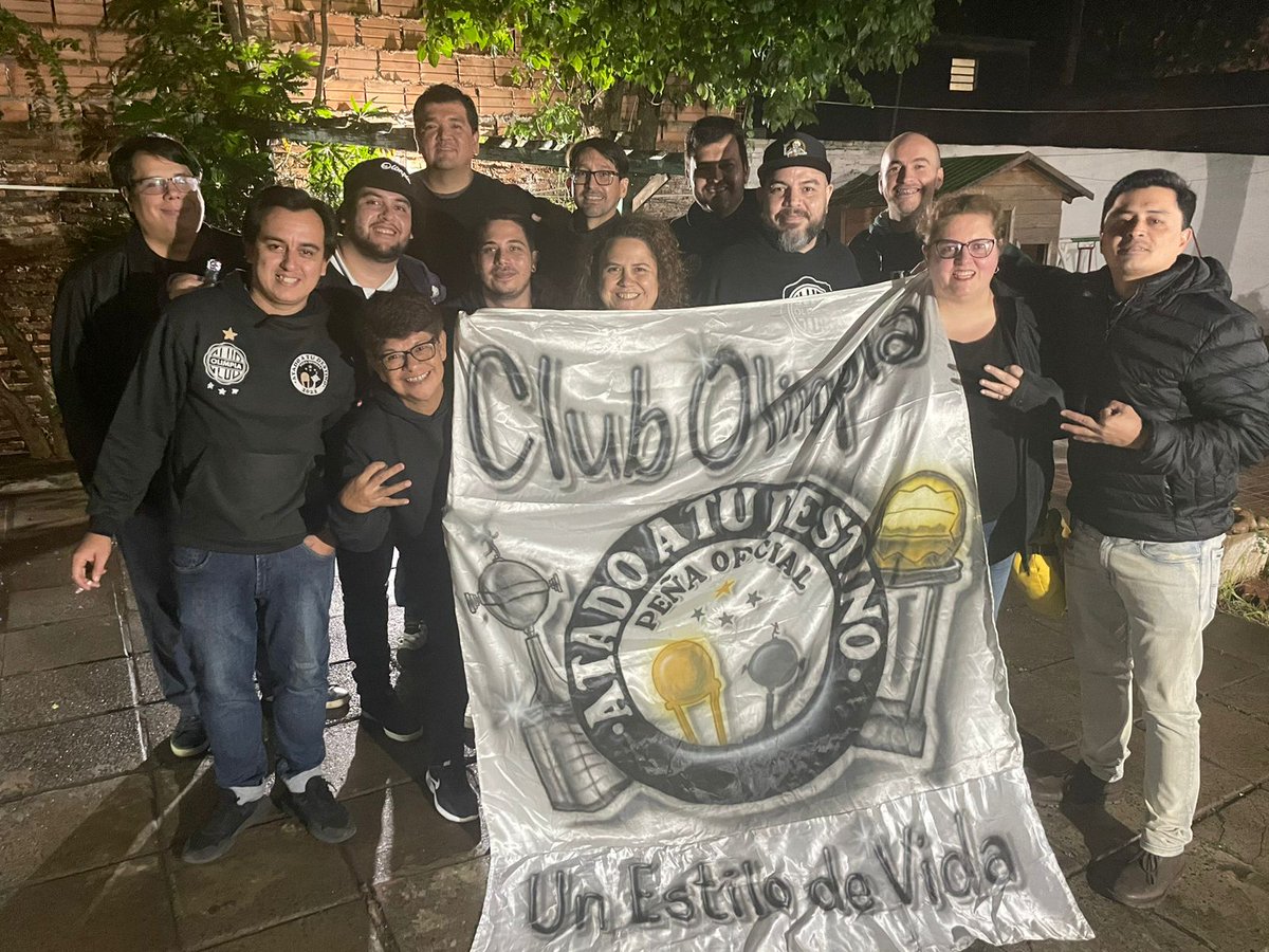 atadoATD's tweet photo. Un año más siguiendo al Olimpia en las buenas y en las malas, con la ayuda de todos hoy la peña es cada vez más grande y más unida.
Un año más de esta maravillosa peña ayudando al Olimpia siempre...
⭐Feliz Aniversario Atado a tu Destino⭐
✨ Aguante Atado y toda su gente✨ https://t.co/yBuali9H4N