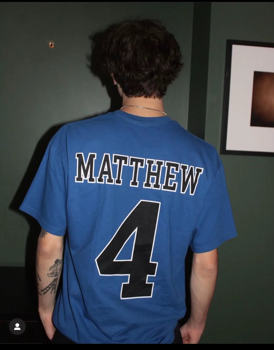 bee ◡̈ tweet media