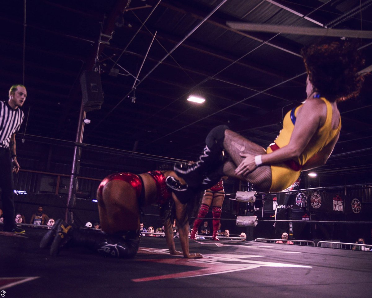 _ModernMyth_'s tweet photo. . @WWNSHINE @MilaJohnsonPro brought a fight in her #Shine76 match up ...
#ModernMythPhotography https://t.co/xntH3n0EXO