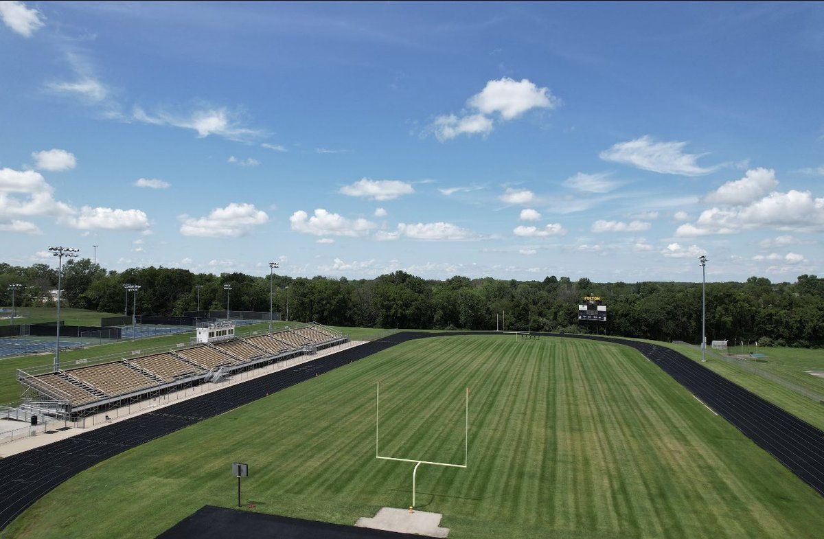 HelmetMissouri's tweet photo. 🏟️ Missouri Stadium Challenge 🏟️

Large Schools: Round 1

Joplin Eagles

🆚

Fulton Hornets

Vote in the poll below 👇 https://t.co/Y9a8hwndmj