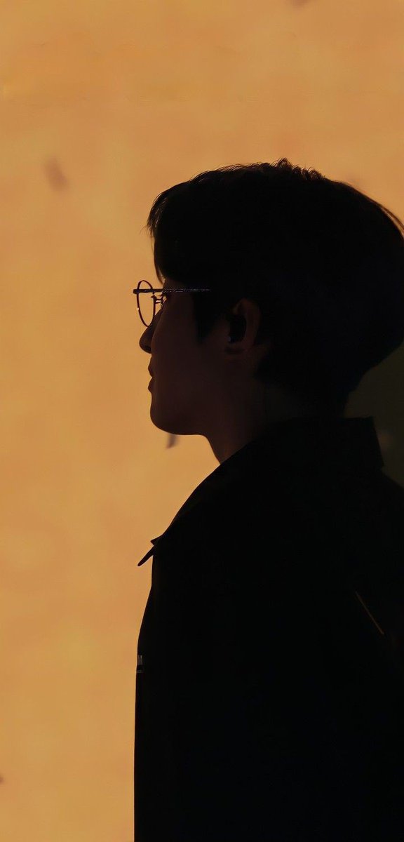 Jeonwoney's tweet photo. Happy Birthday, My Love and Ball of Sunshine, Jeon Wonwoo 🎂🥺💕❤️ I love you and I’ll always support every journey you take. Again, after so many years, Thank you for saving my life.

#everyWONWOOday 
#WONWOO 
#SEVENTEEN_WONWOO https://t.co/Ne5PHV40Ts