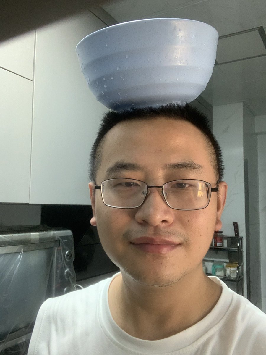 JamesCageWhite's tweet image. This is my hat 🎩