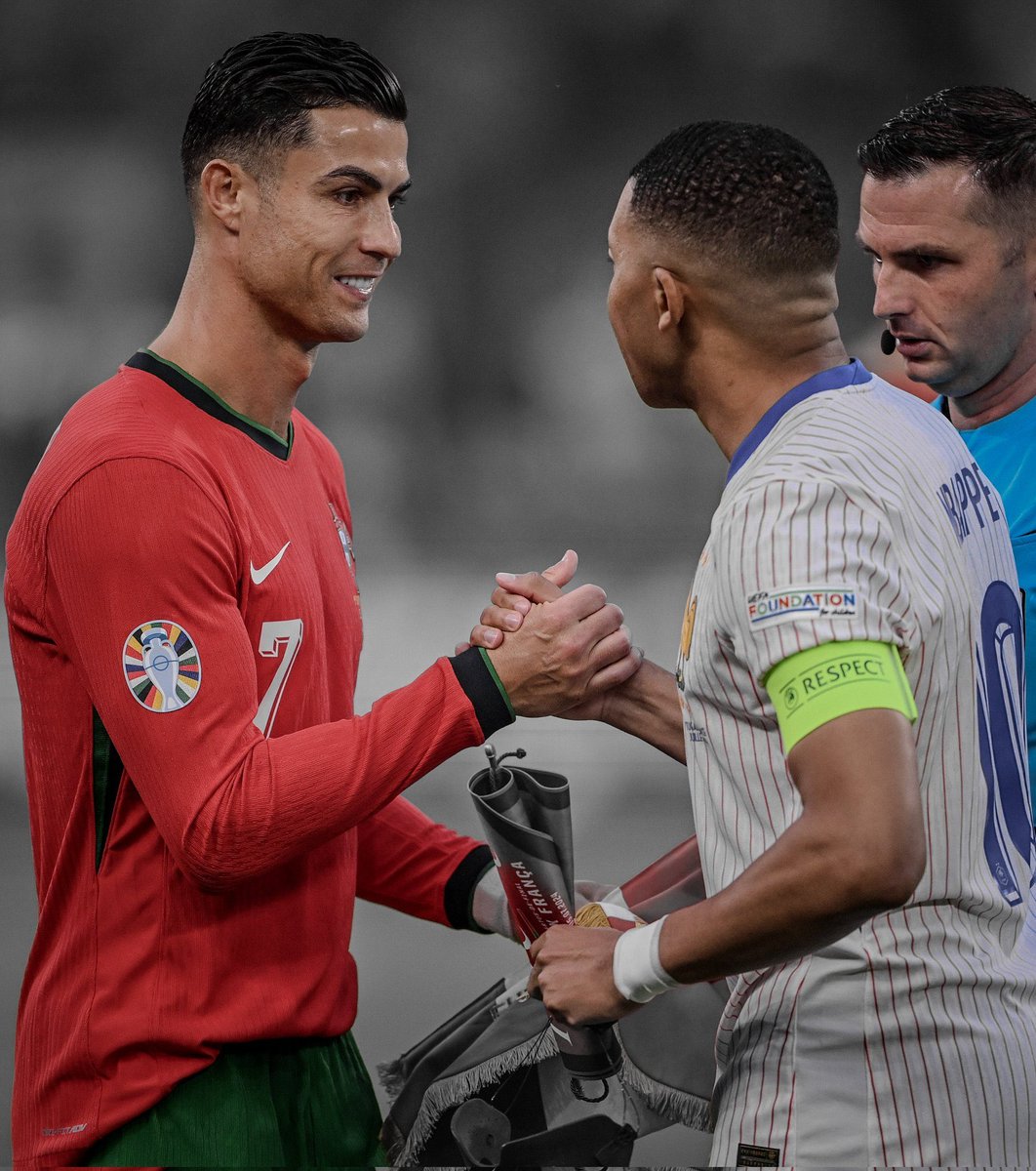 KMbappeRM's tweet photo. Kylian Mbappe &amp; Cristiano Ronaldo. 🇨🇵🇵🇹 https://t.co/IxYiVzyquv