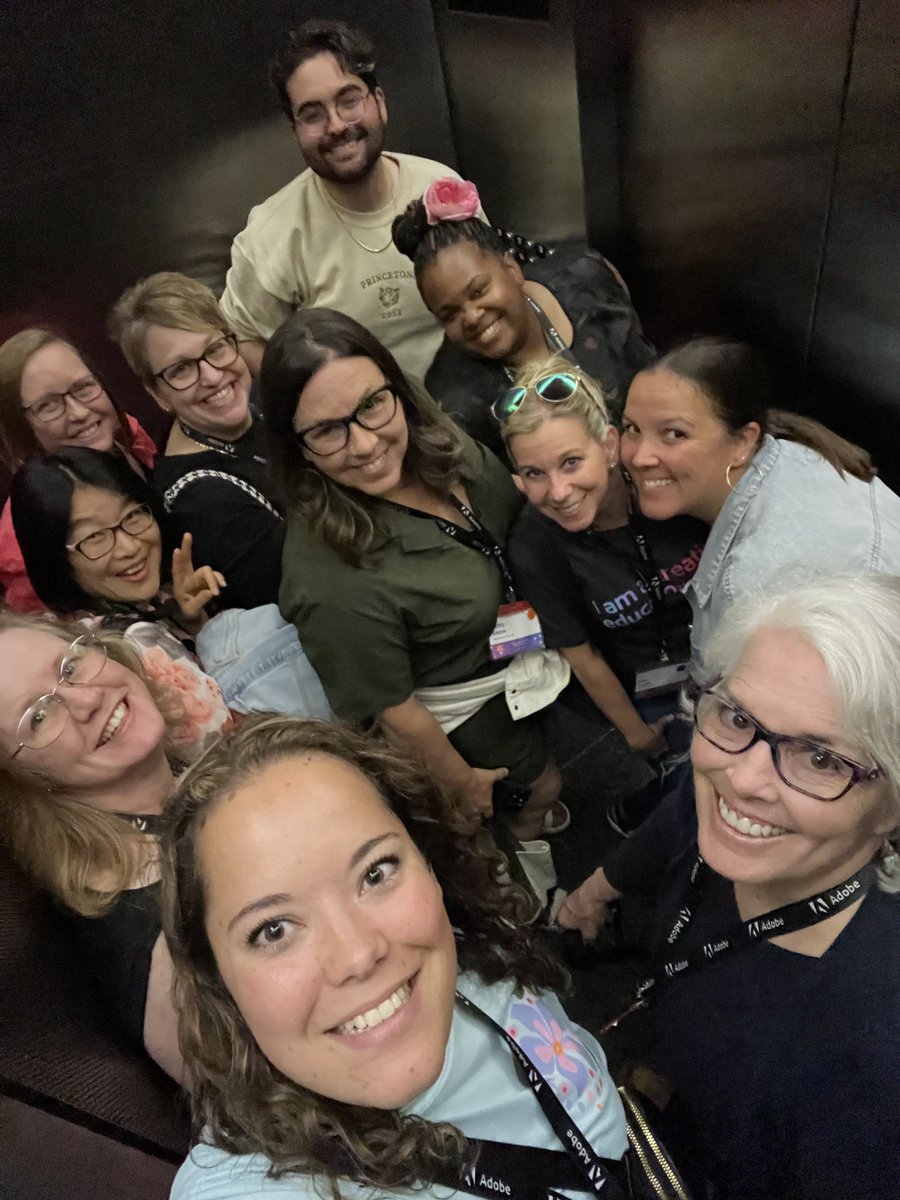 Elevator selfies 📸

#AdobeEDUCreative