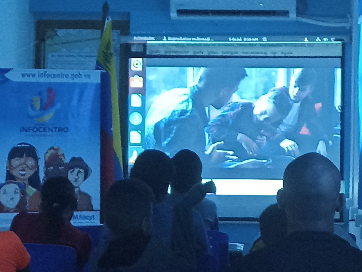 infomon25's tweet photo. El Video-Foro "Ciberbullying: el acoso que no descansa",   realizado en el Infocentro Los Guaritos con niños y adolescentes de nuestra comunidad, estuvo enfocado en el uso ético y responsable de Internet, como medida de seguridad, para evitar el ciberbullying. https://t.co/OcQZ0syYCG