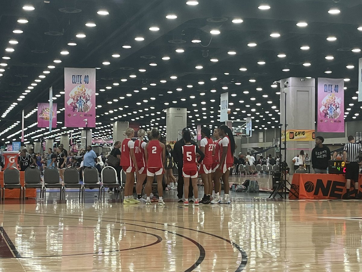 Finished up our last game at Run 4 Roses with a win. Went 7-3 over the last 6 days with my team while growing as a player and a teammate. ❤️
Next up, my final AAU tournament -
The National Championship 
July 20th-22nd in Louisville, KY
<a href="/McbrideShamahn/">Shamahn McBride Sr</a>  @NikeLadyGymRats
