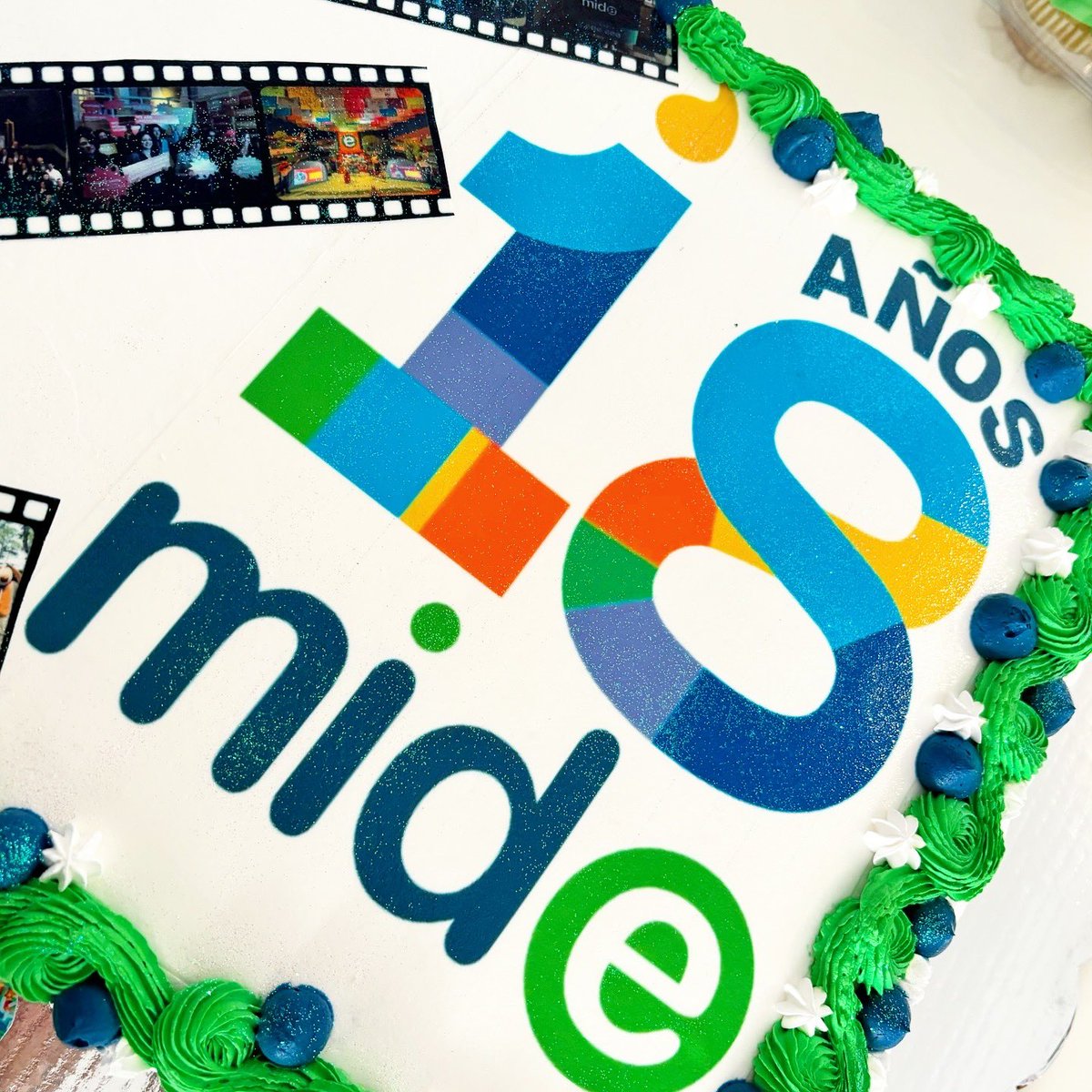 Ile's Bakery tweet media