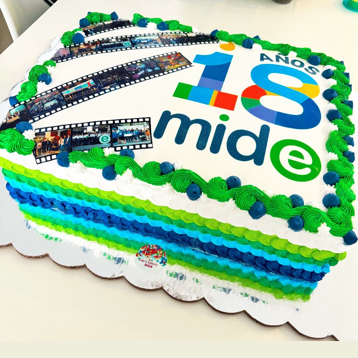 Ile's Bakery tweet media